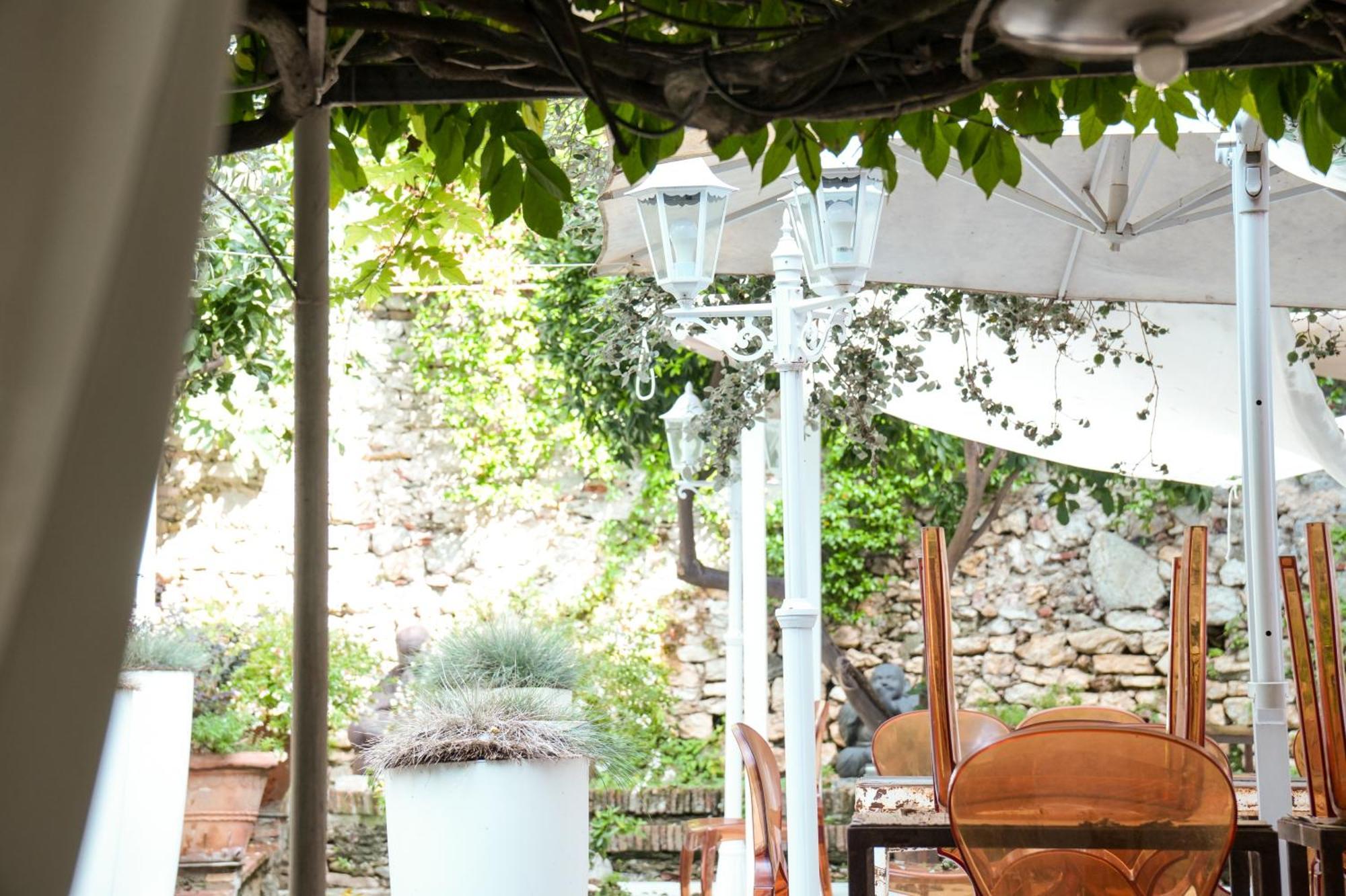 White Lerici Hotel Bagian luar foto