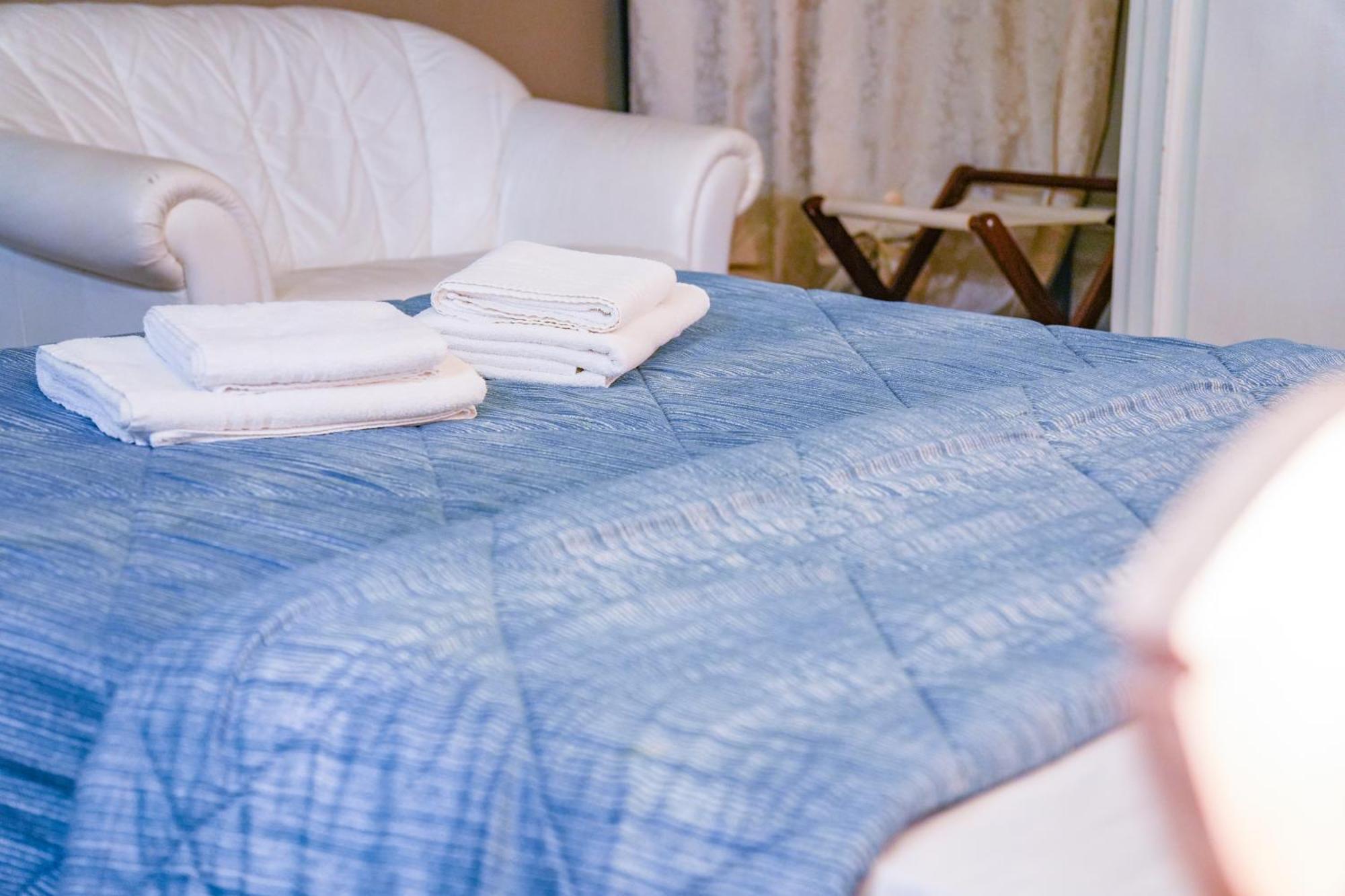 White Lerici Hotel Bagian luar foto