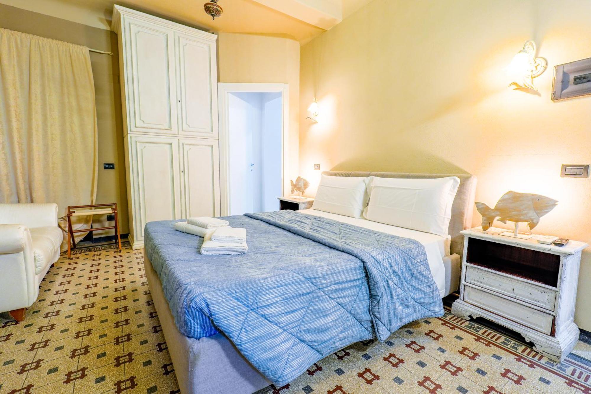White Lerici Hotel Bagian luar foto