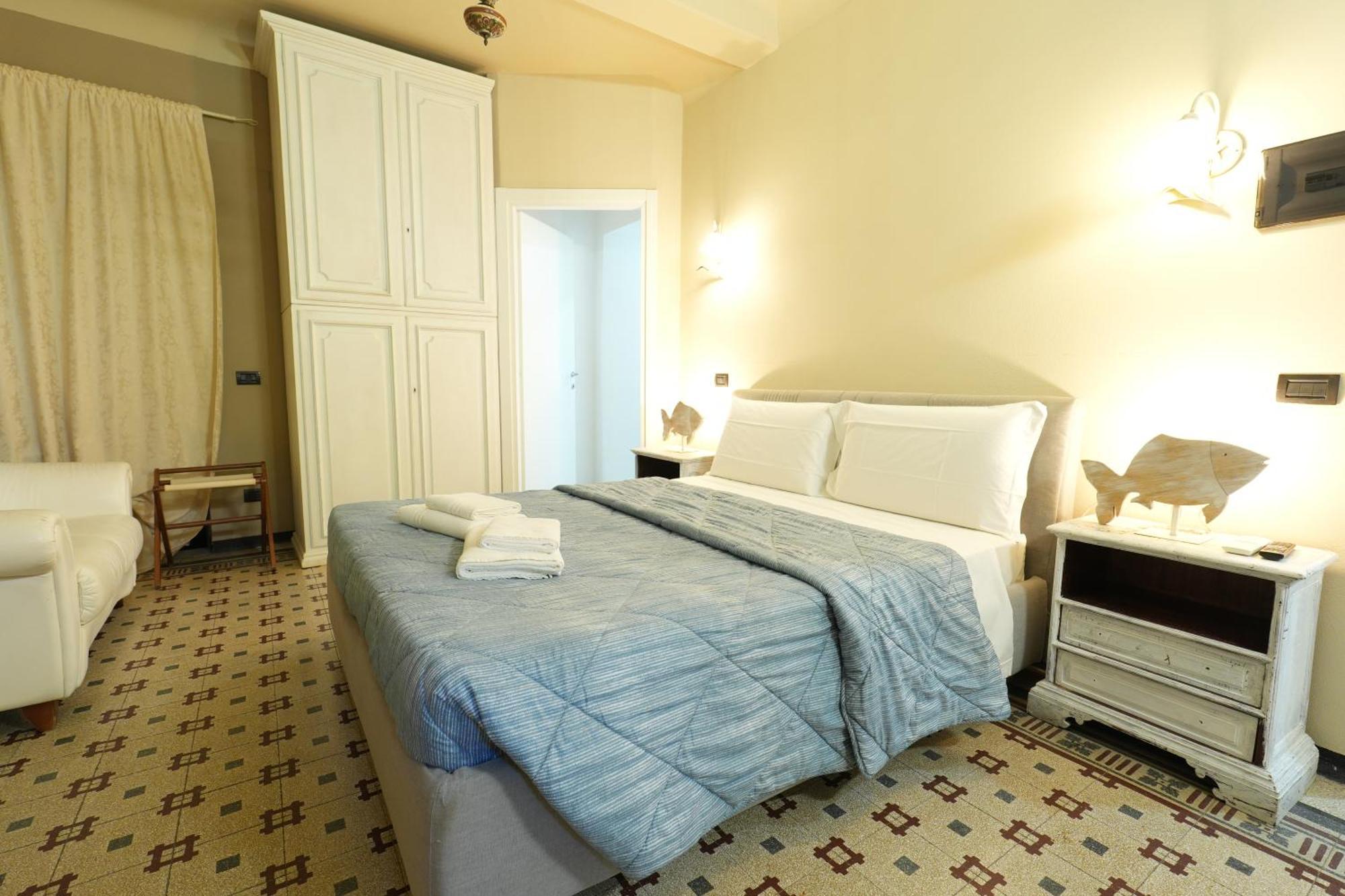 White Lerici Hotel Bagian luar foto