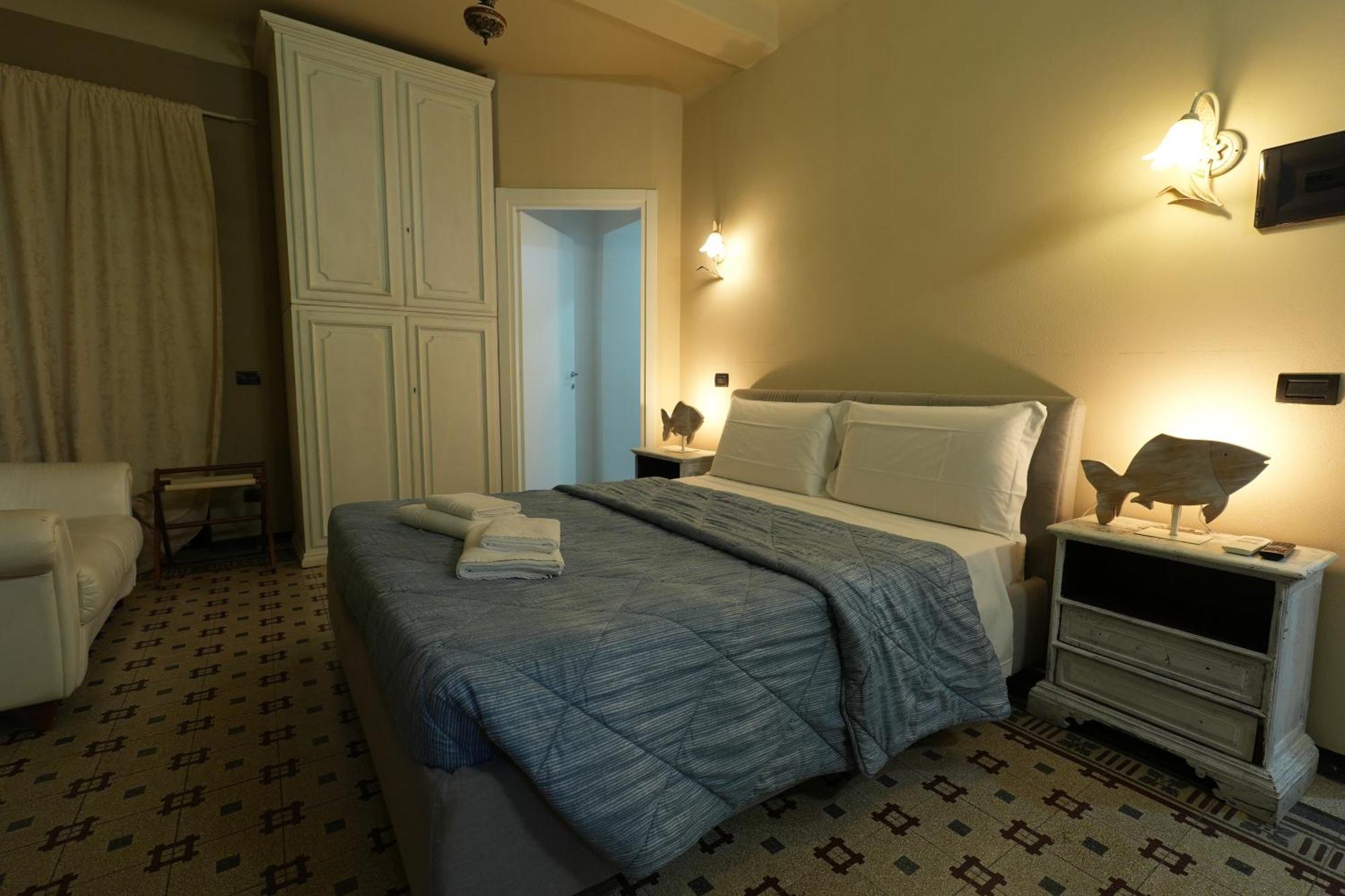 White Lerici Hotel Bagian luar foto